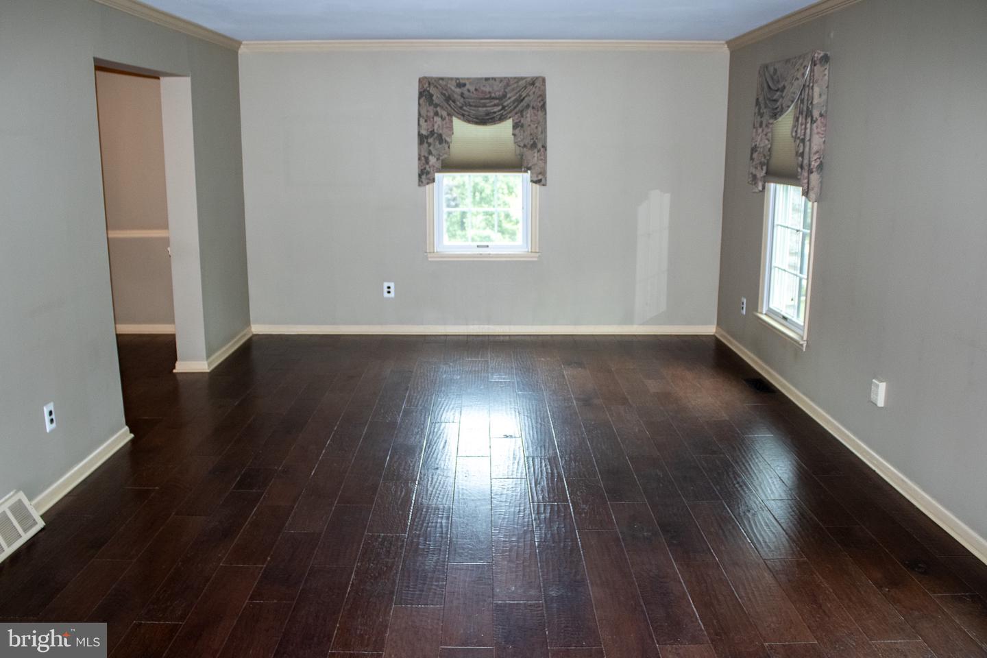1701 Jennings Way Property Photo 7