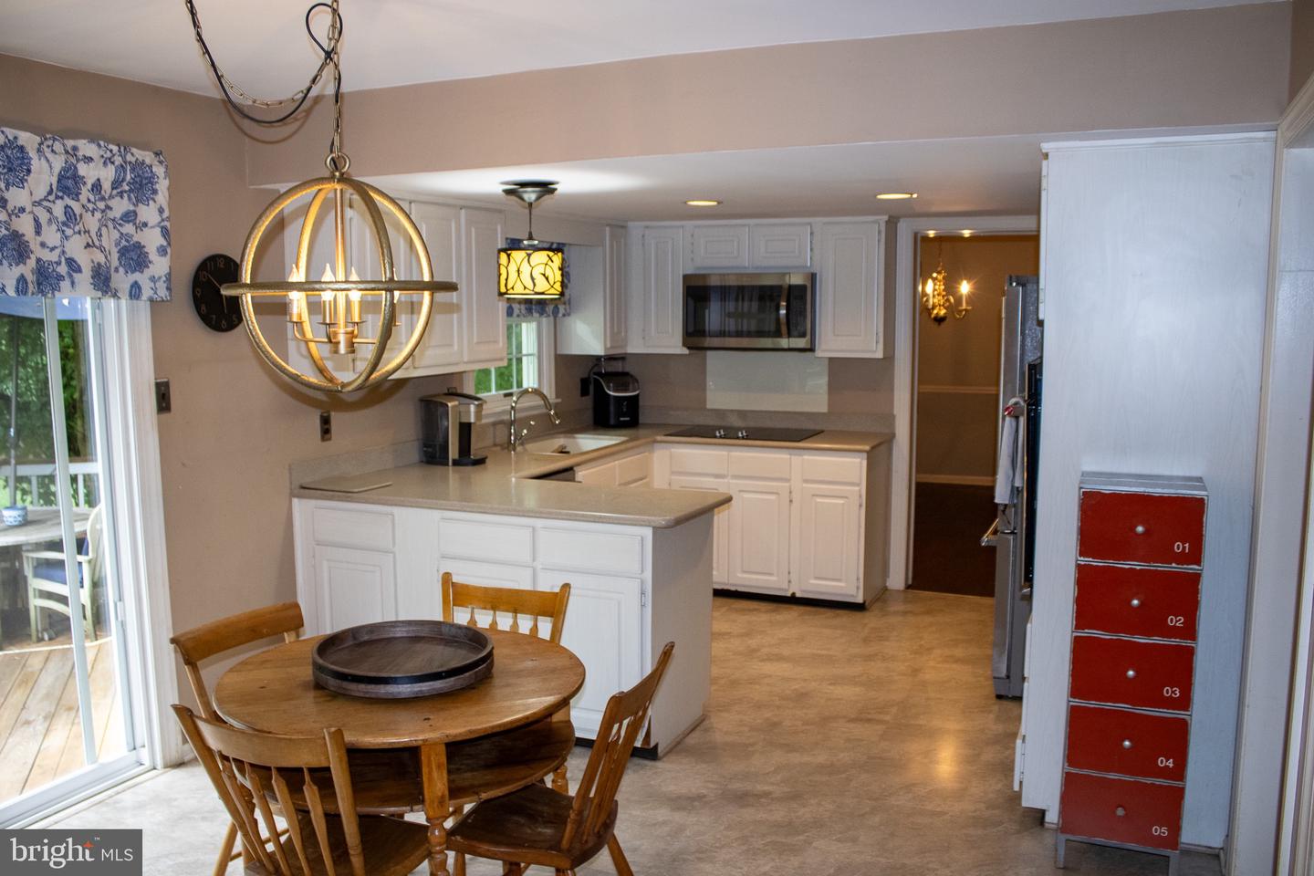 1701 Jennings Way Property Photo 10