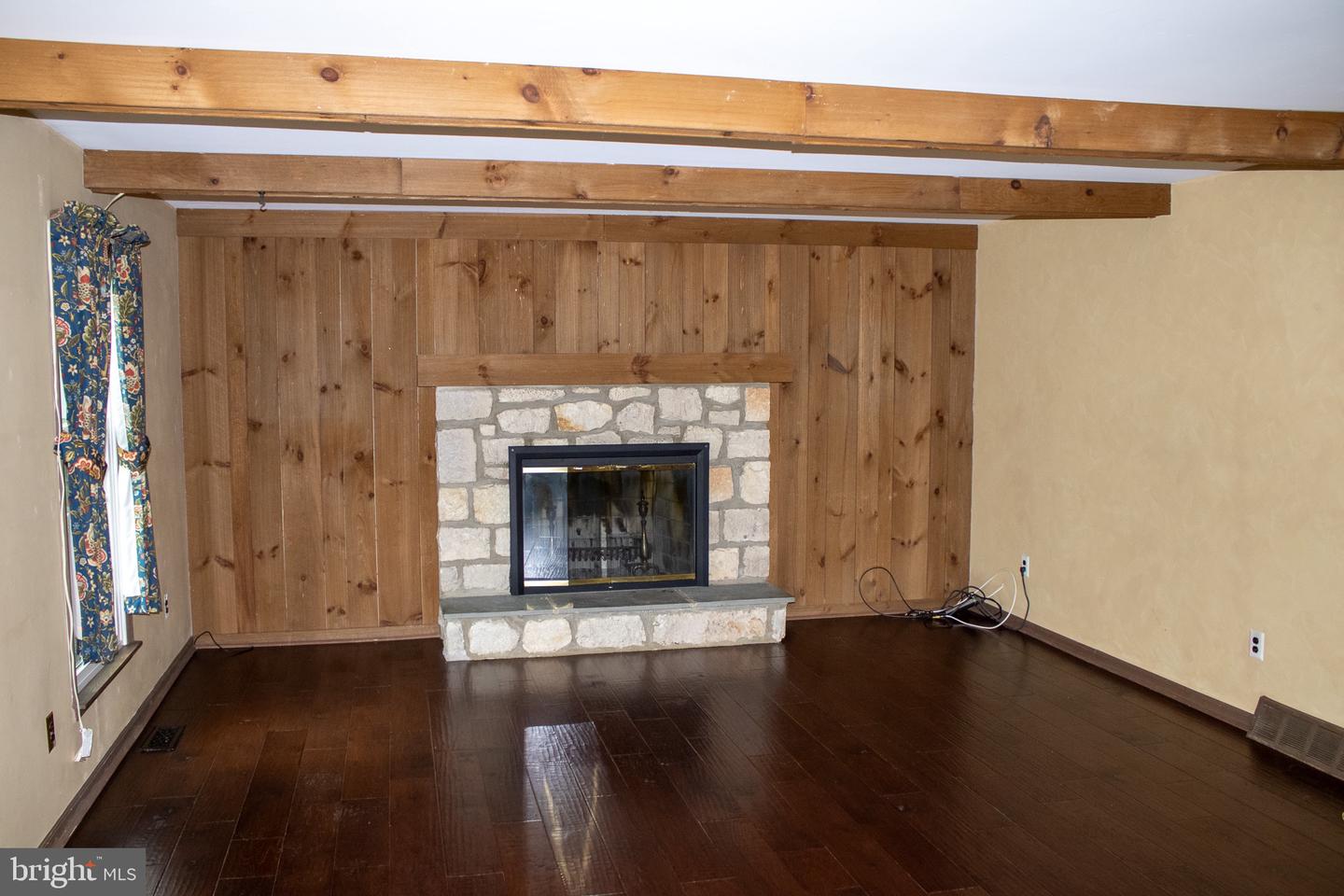 1701 Jennings Way Property Photo 11
