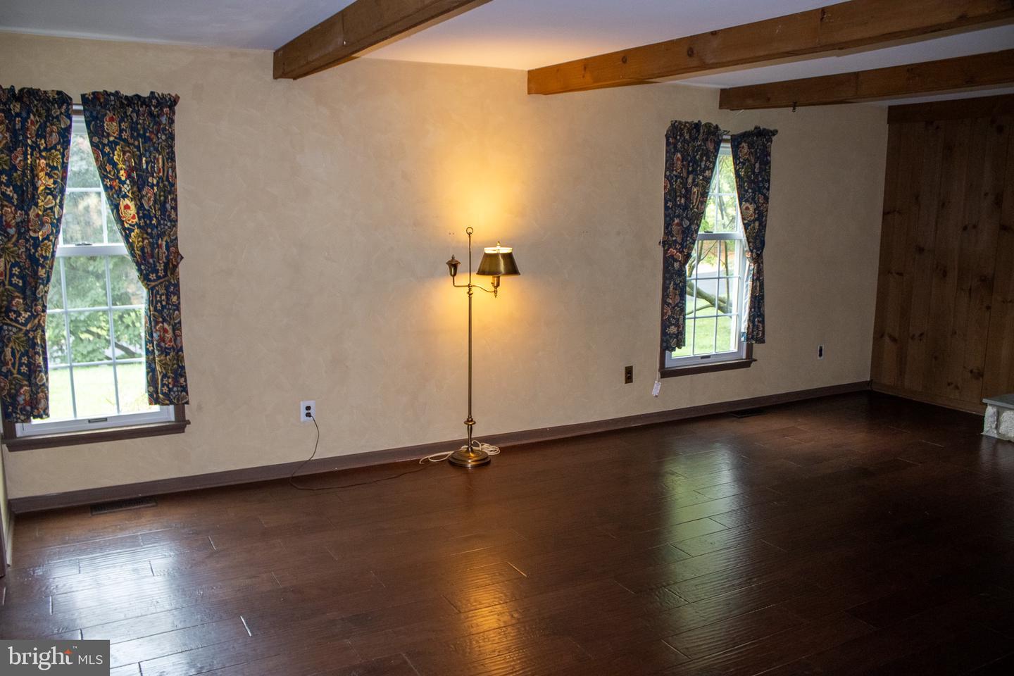 1701 Jennings Way Property Photo 13