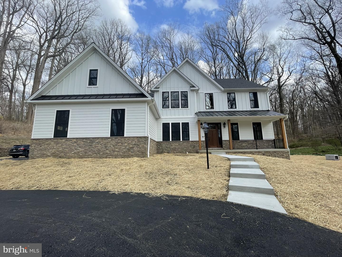 4190 State Rd Property Photo 1
