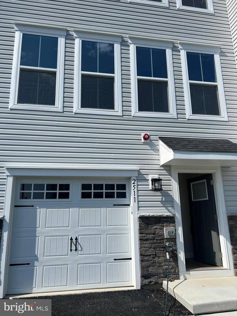 2511 Baydon Ln Property Photo 1