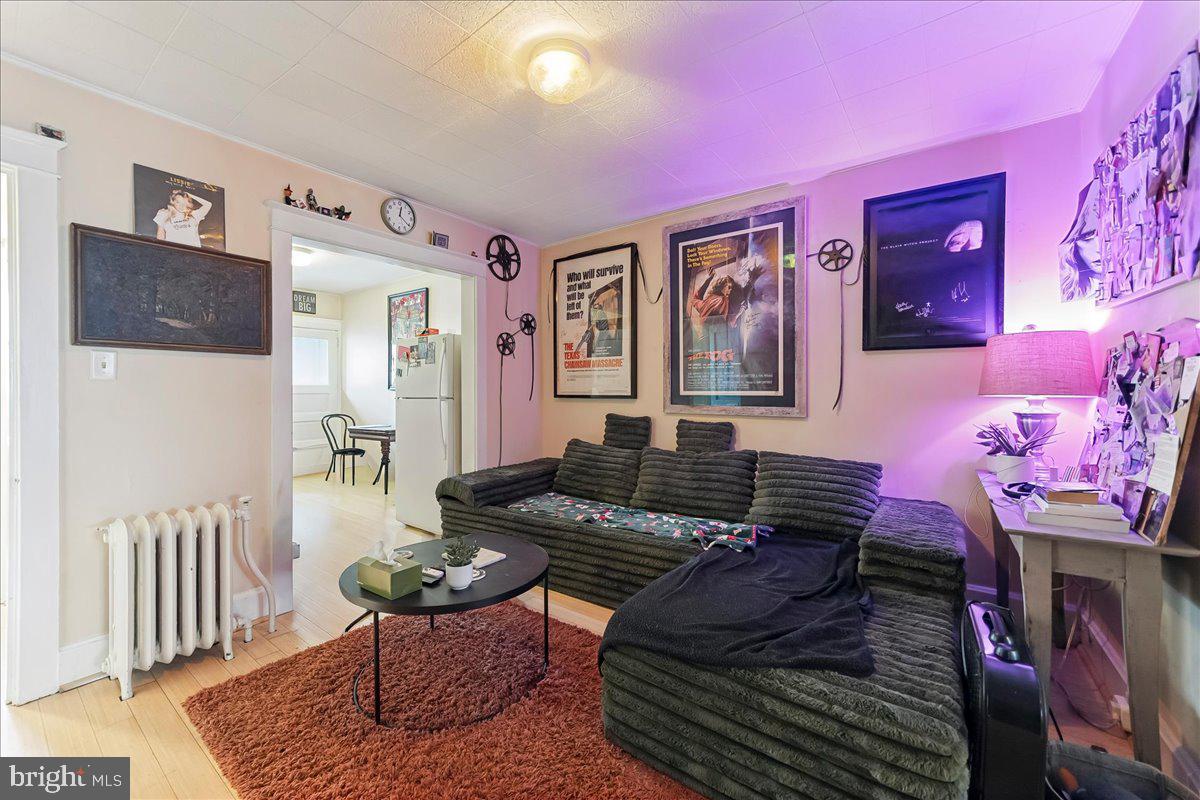 28 Gay St Property Photo 8