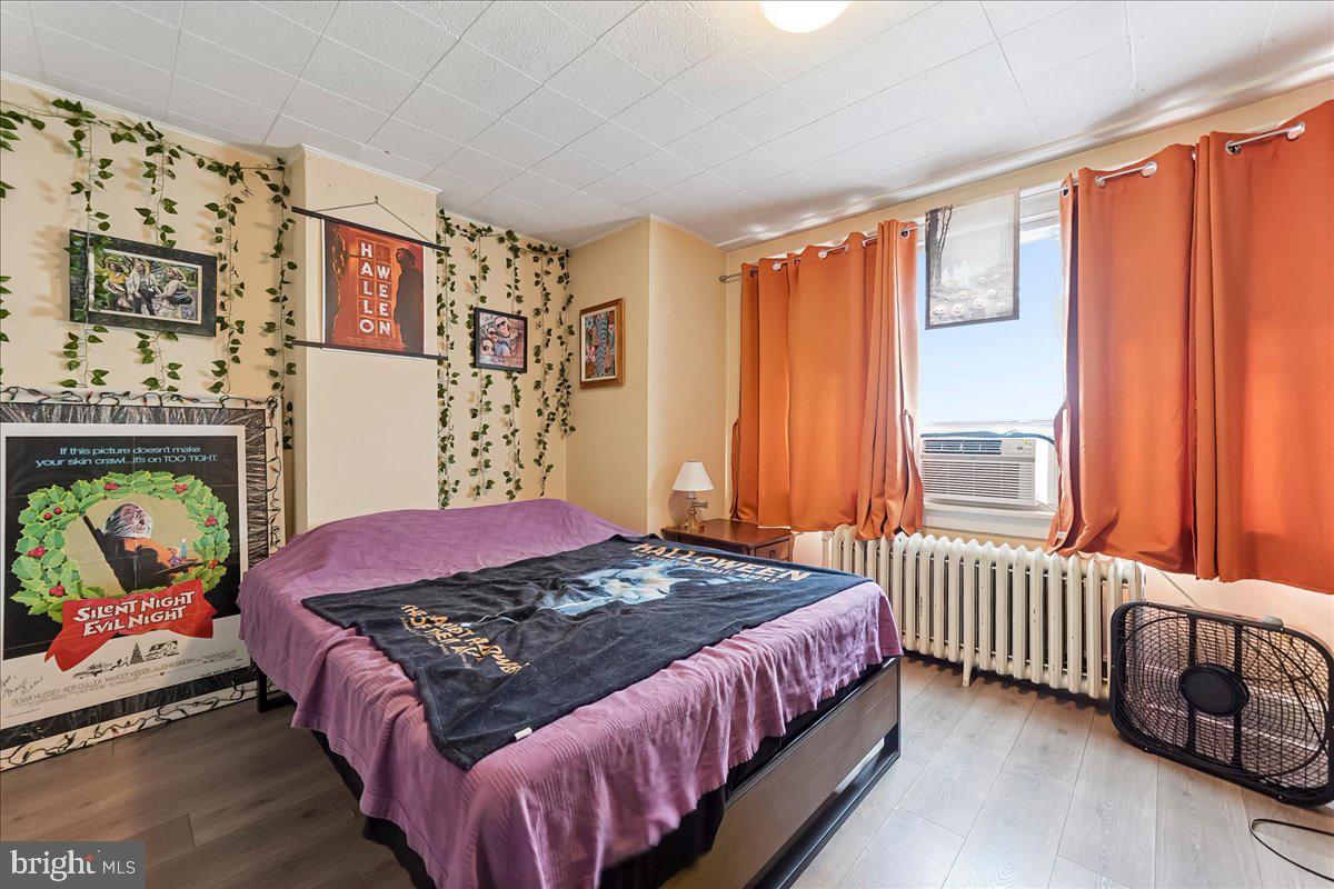 28 Gay St Property Photo 13
