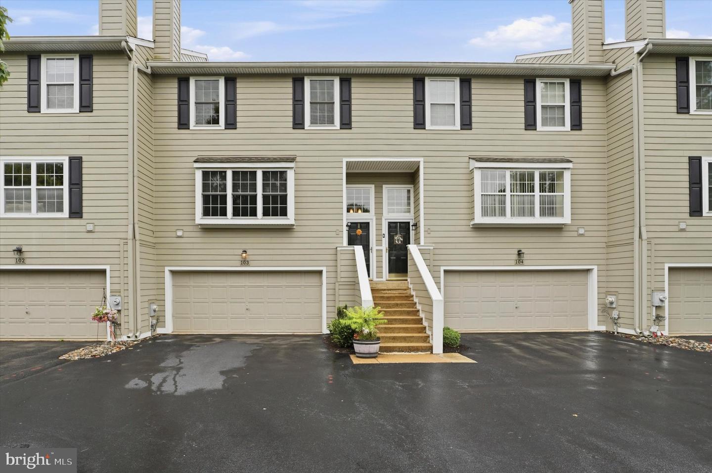 103 Princeton Cir Property Photo 1