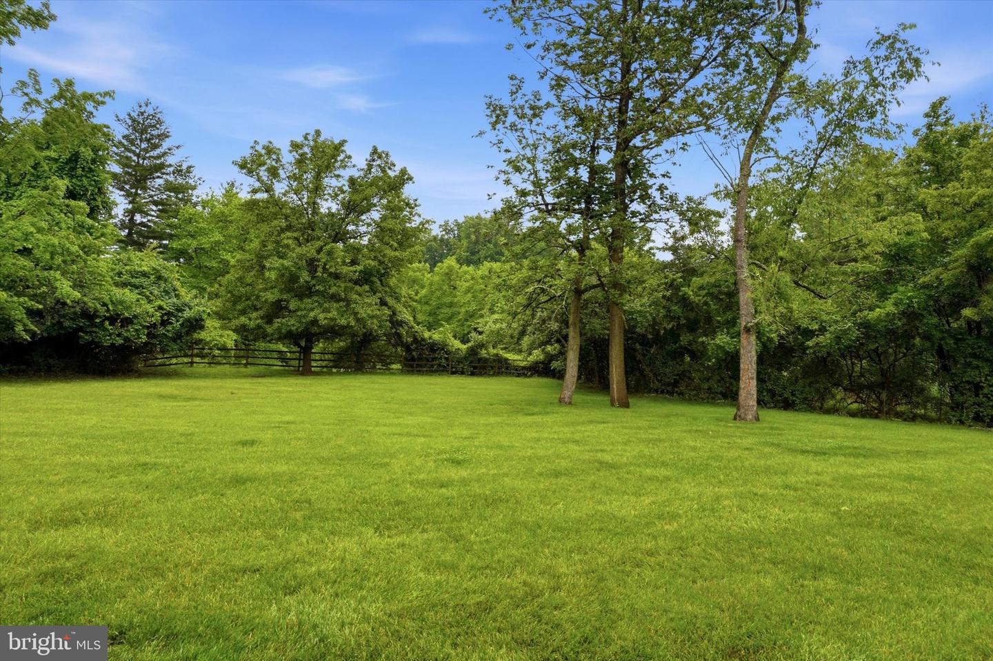 103 Princeton Cir Property Photo 4