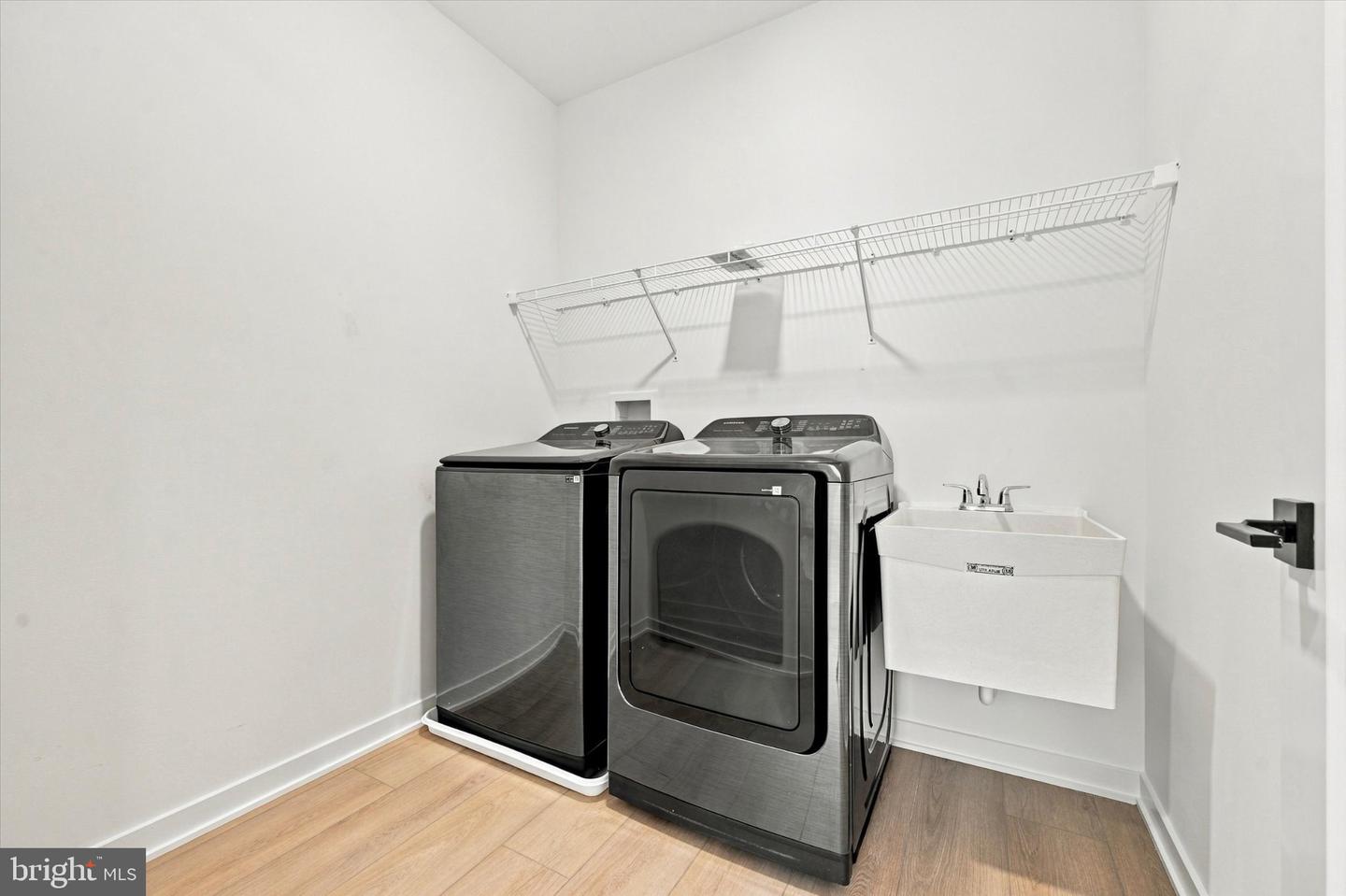 517 Anfield Rd Property Photo 20