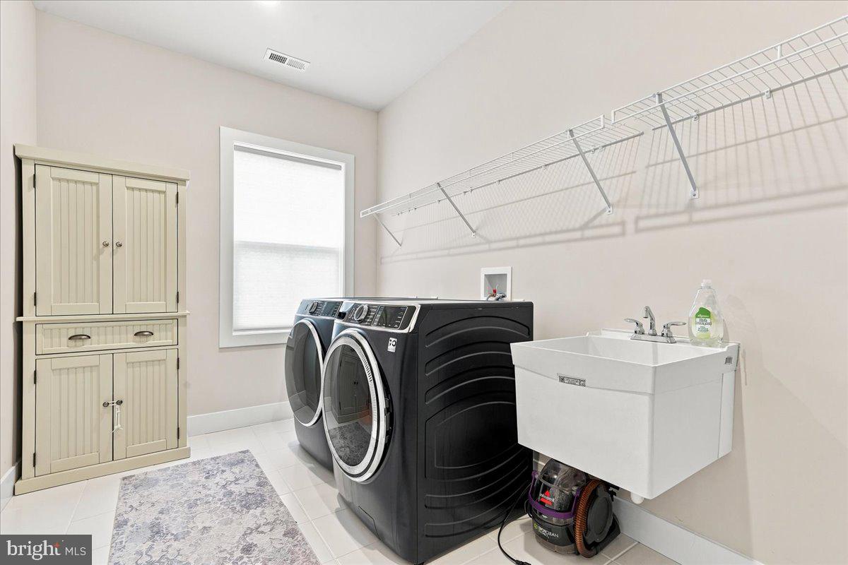 223 Lily Ln Property Photo 37