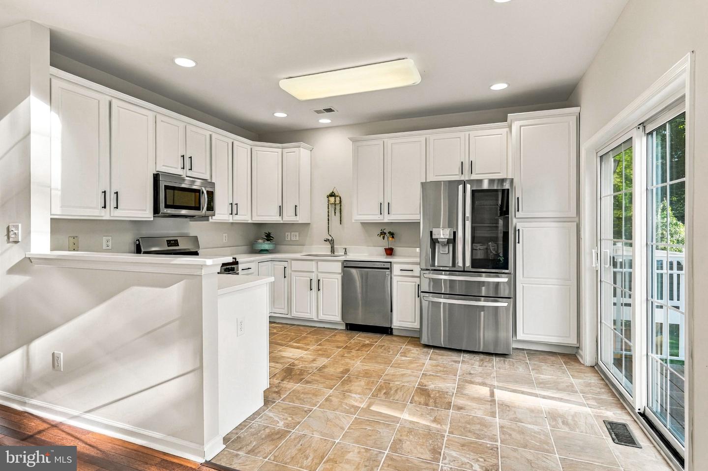 125 Chaps Ln Property Photo 12