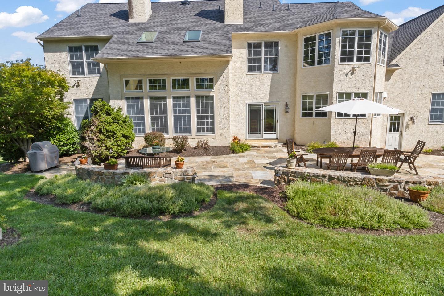 5 Misty Meadow Dr Property Photo 5