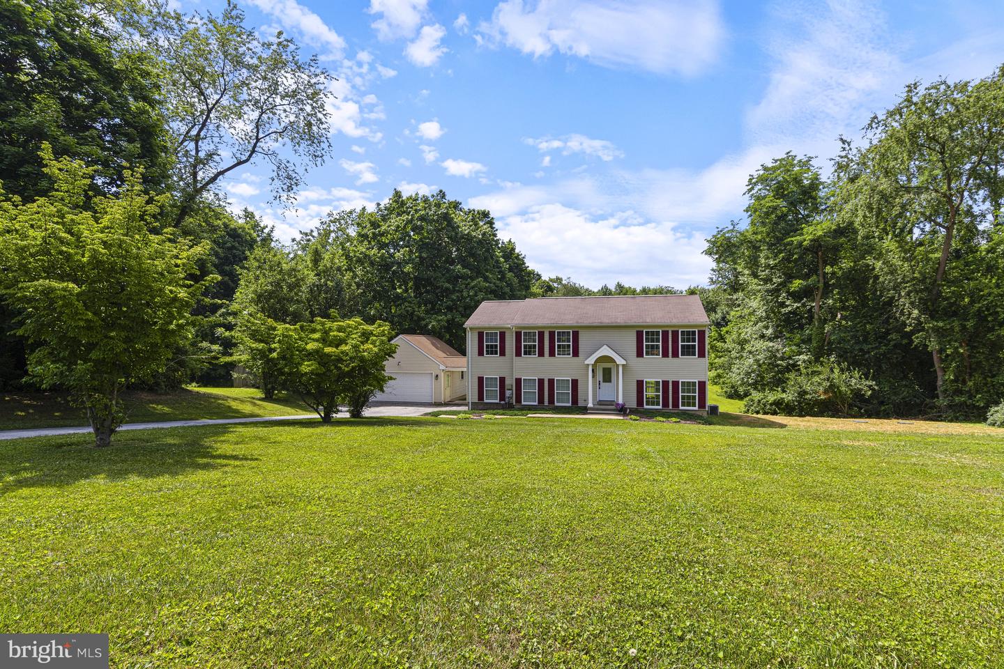 122 Glenrose Rd Property Photo 2