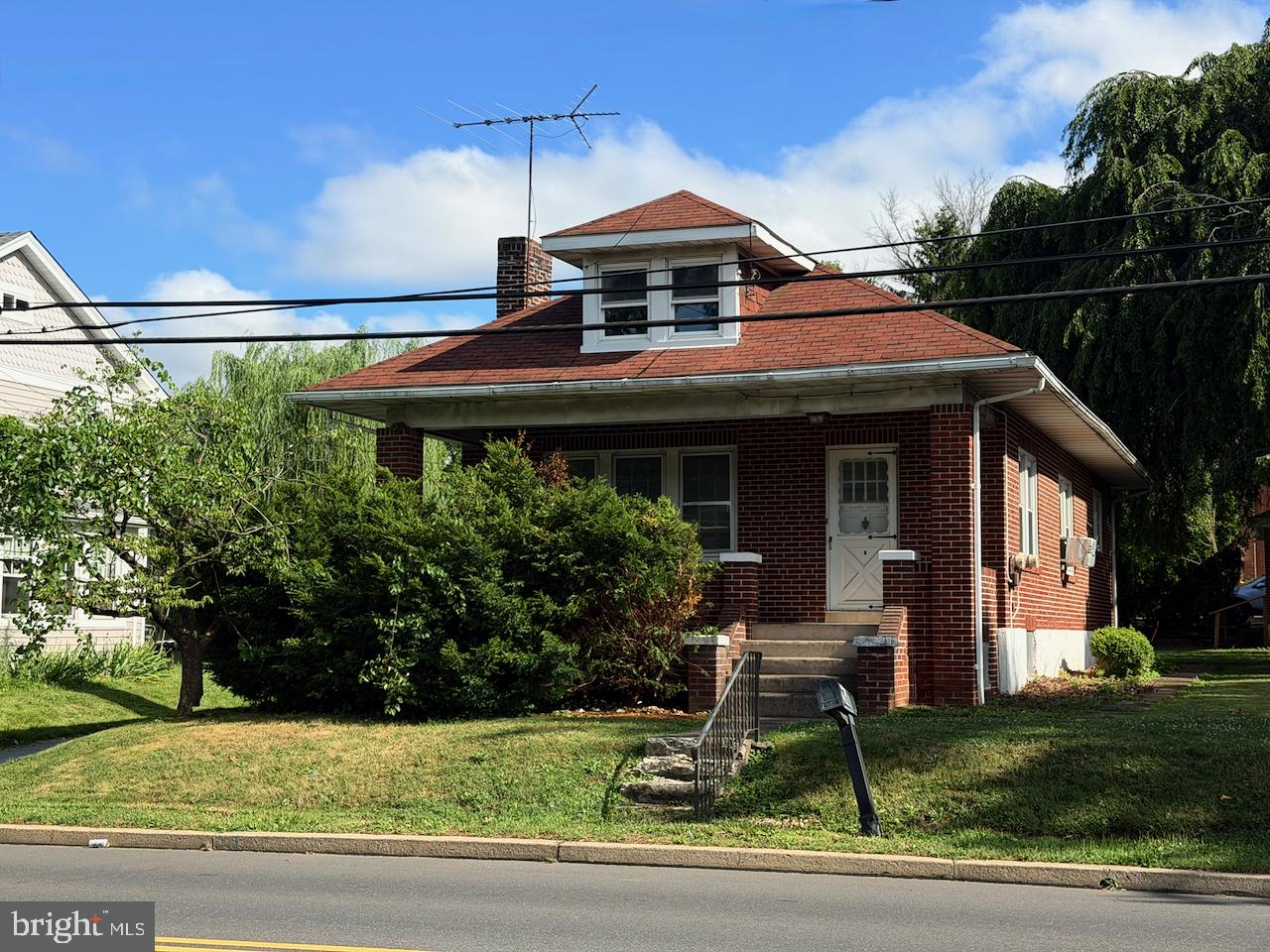 67 W Schuylkill Rd Property Photo 2