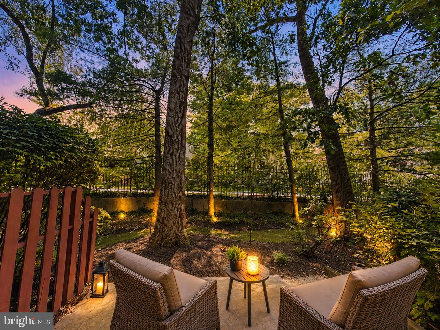 302 Brighton Cir Property Photo 6