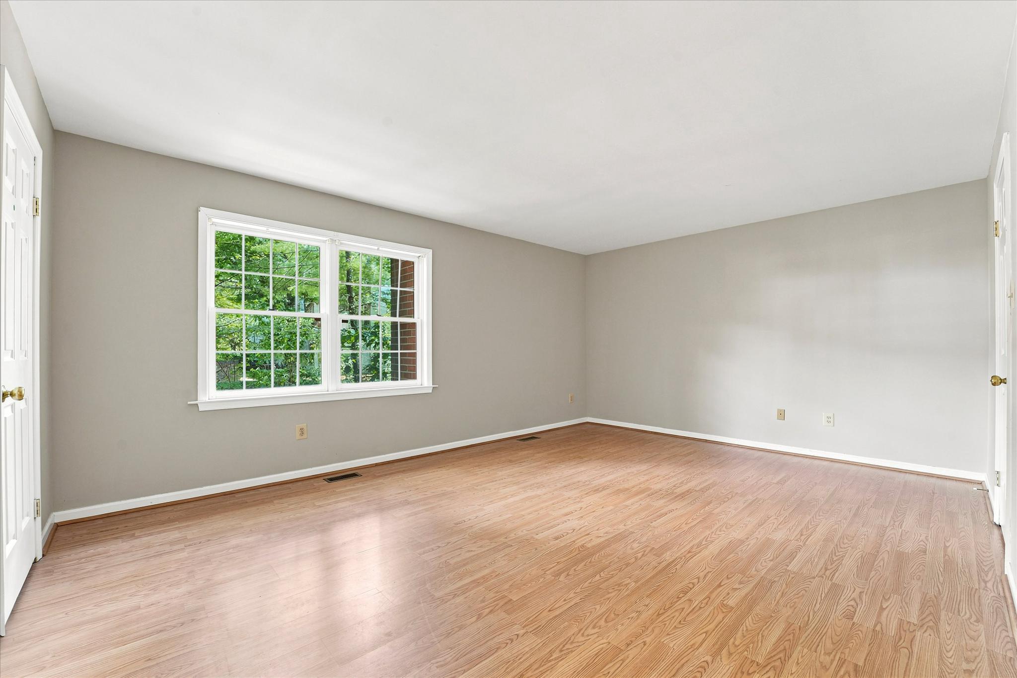 302 Brighton Cir Property Photo 20