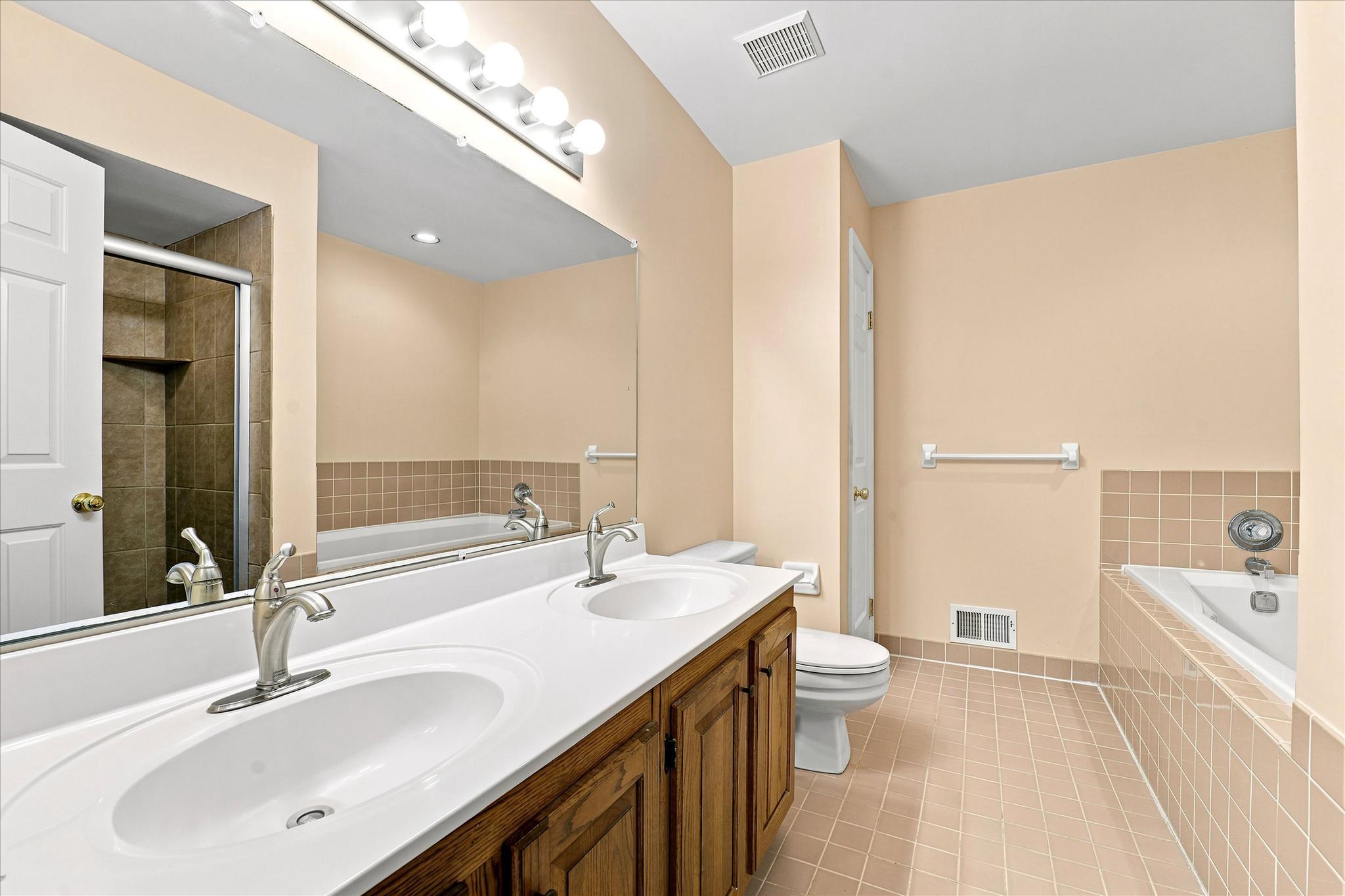 302 Brighton Cir Property Photo 23