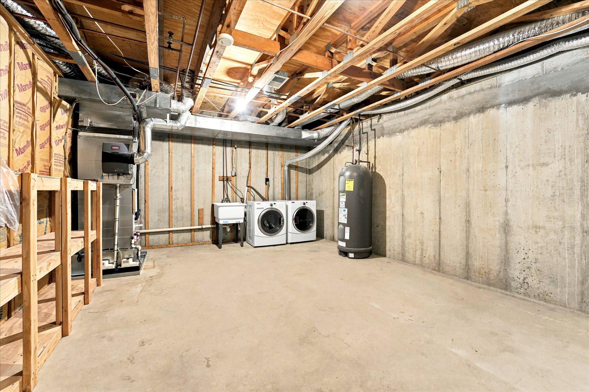 302 Brighton Cir Property Photo 33