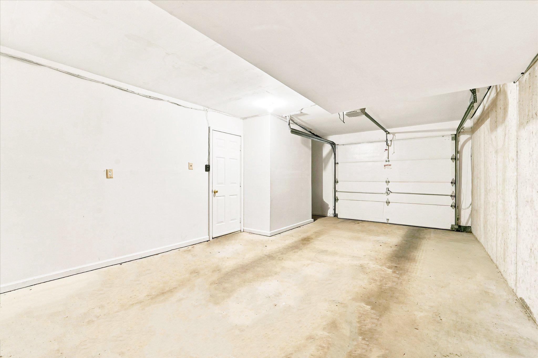302 Brighton Cir Property Photo 34