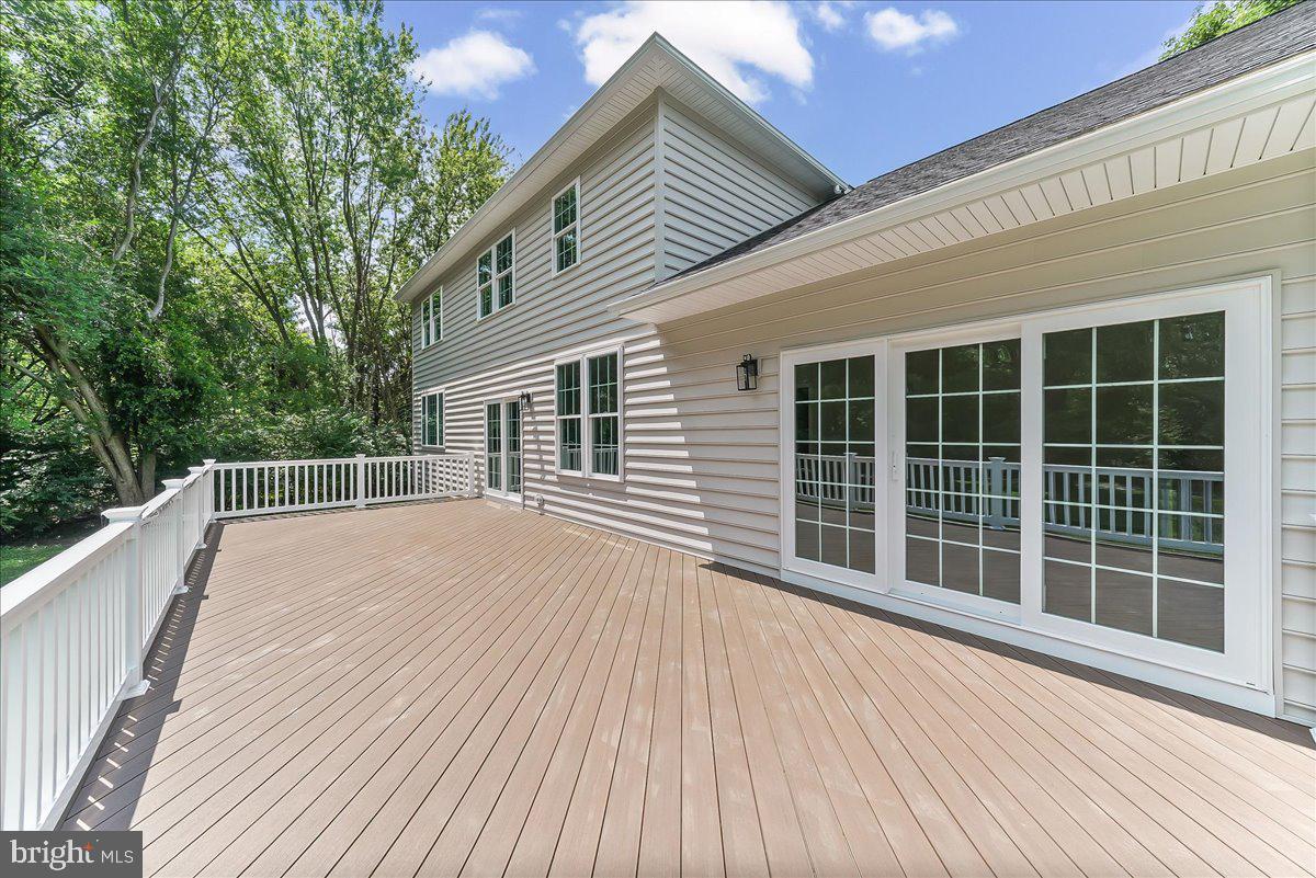 804 Waverly Rd Property Photo 6