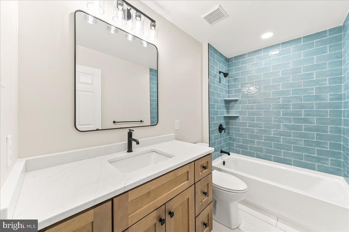 804 Waverly Rd Property Photo 40