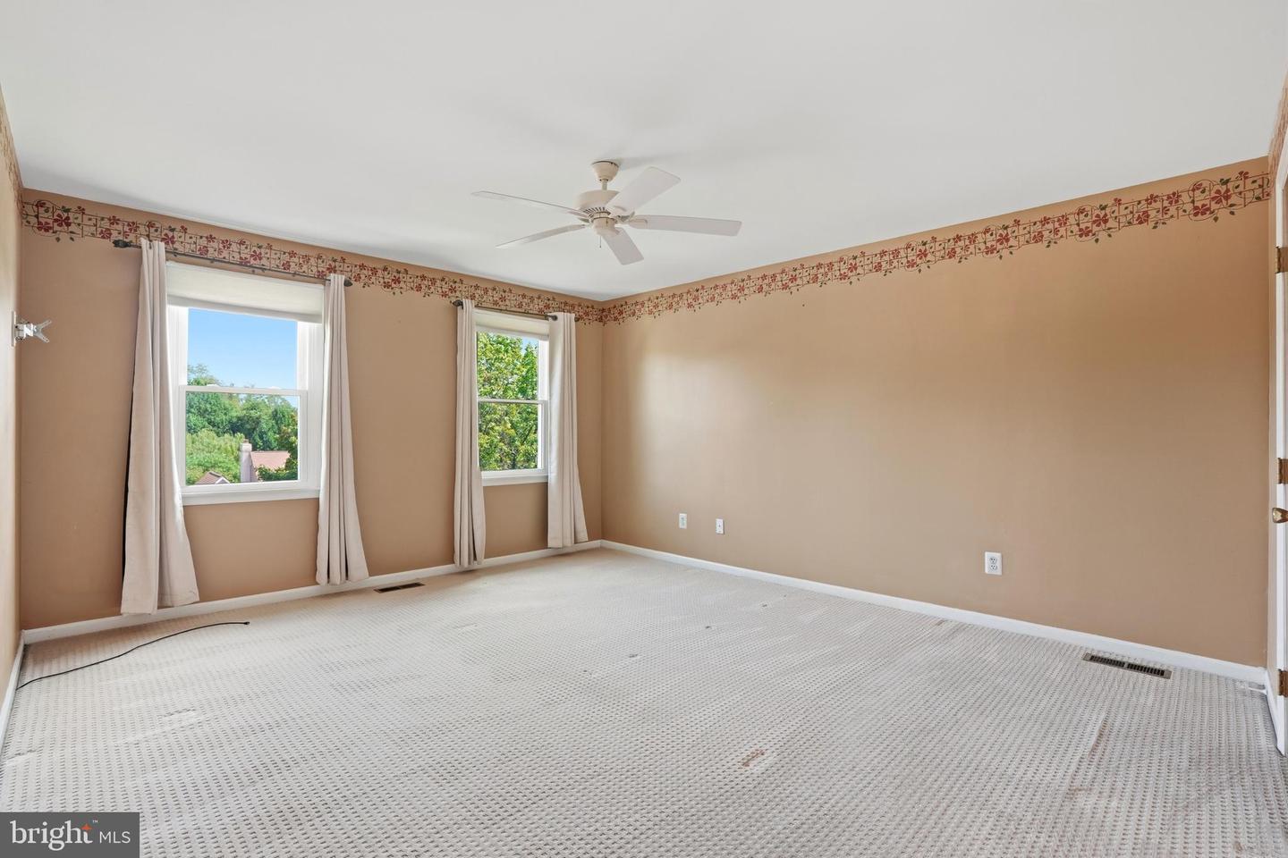 422 S Saddlebrook Cir Property Photo 37