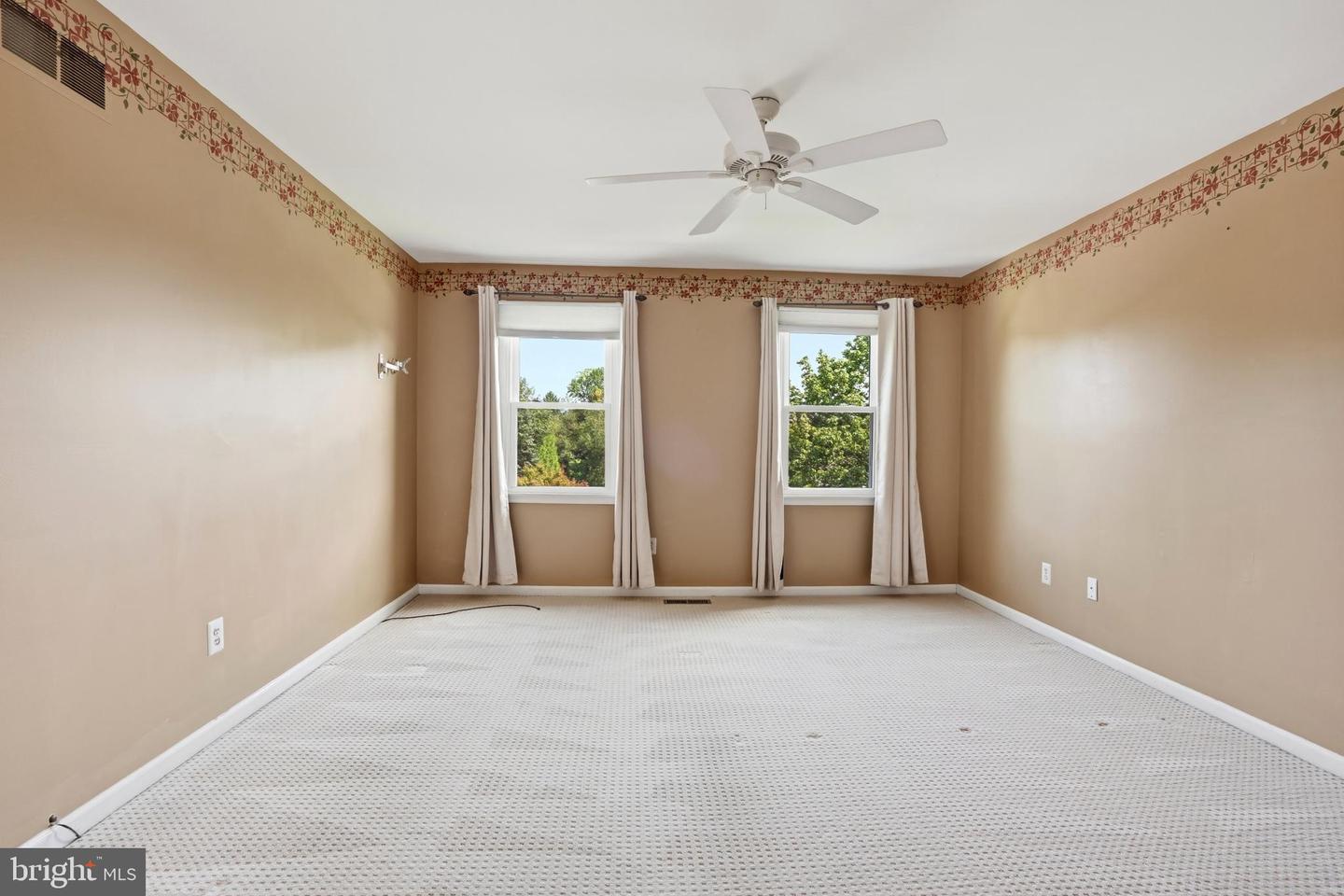 422 S Saddlebrook Cir Property Photo 39