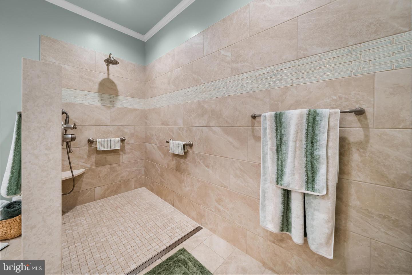 1674 Yardley Dr Property Photo 34