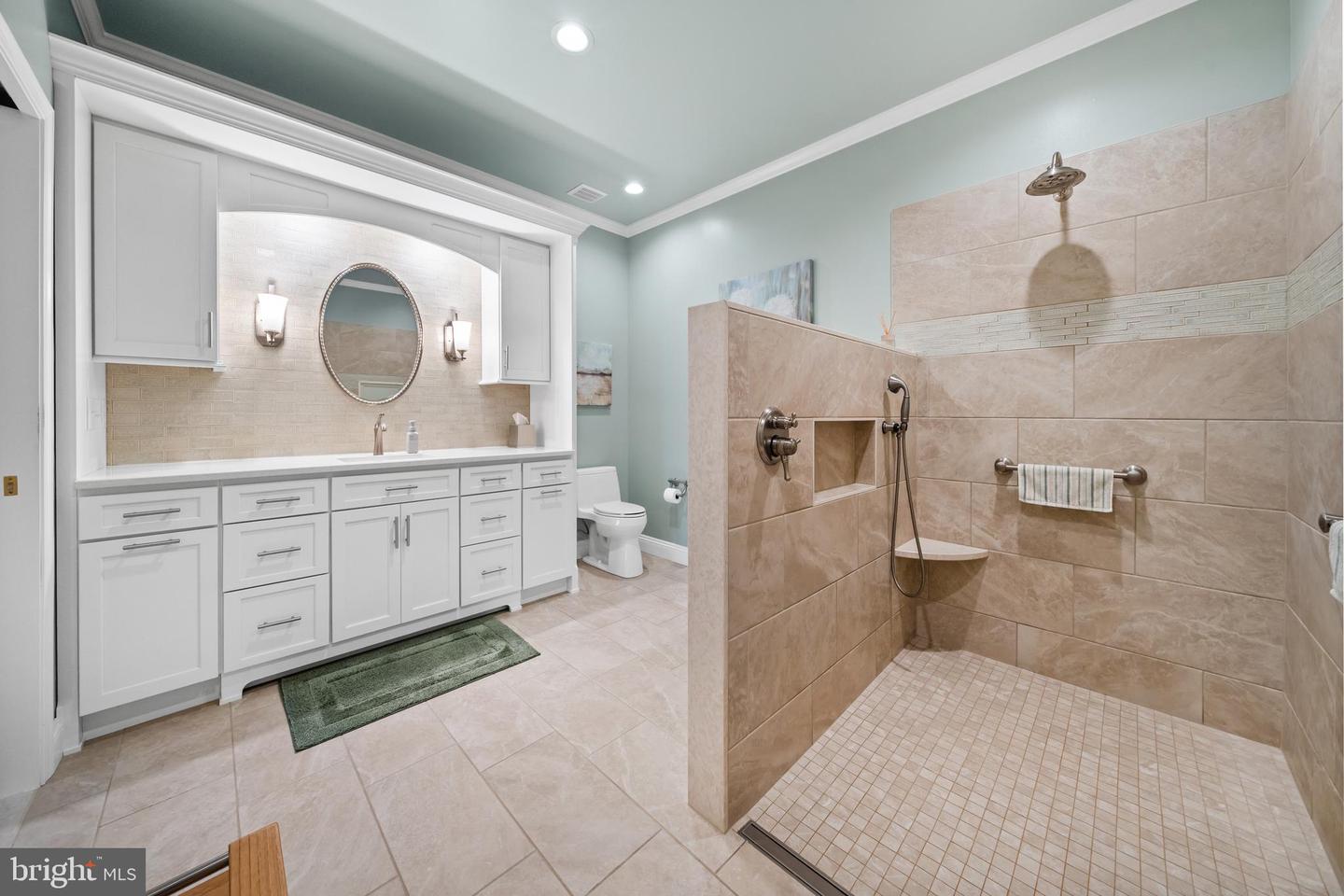 1674 Yardley Dr Property Photo 35