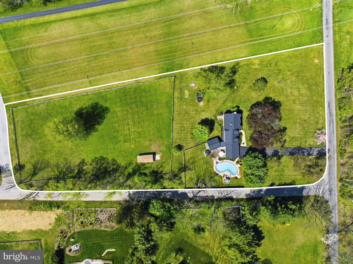 302 Lucky Hill Rd Property Photo 1
