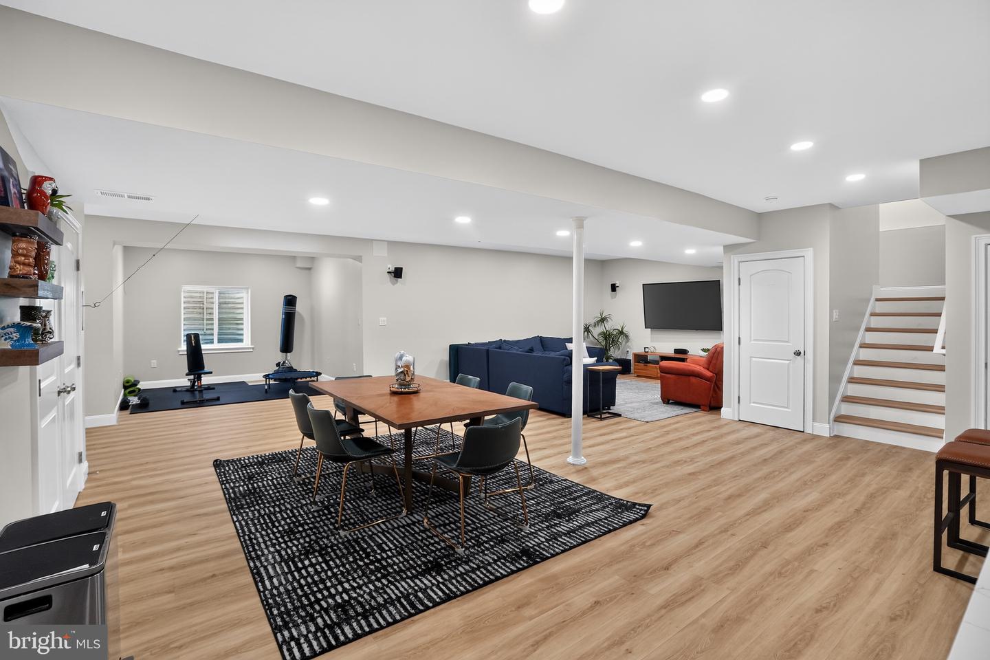 223 Daylesford Ct Property Photo 37