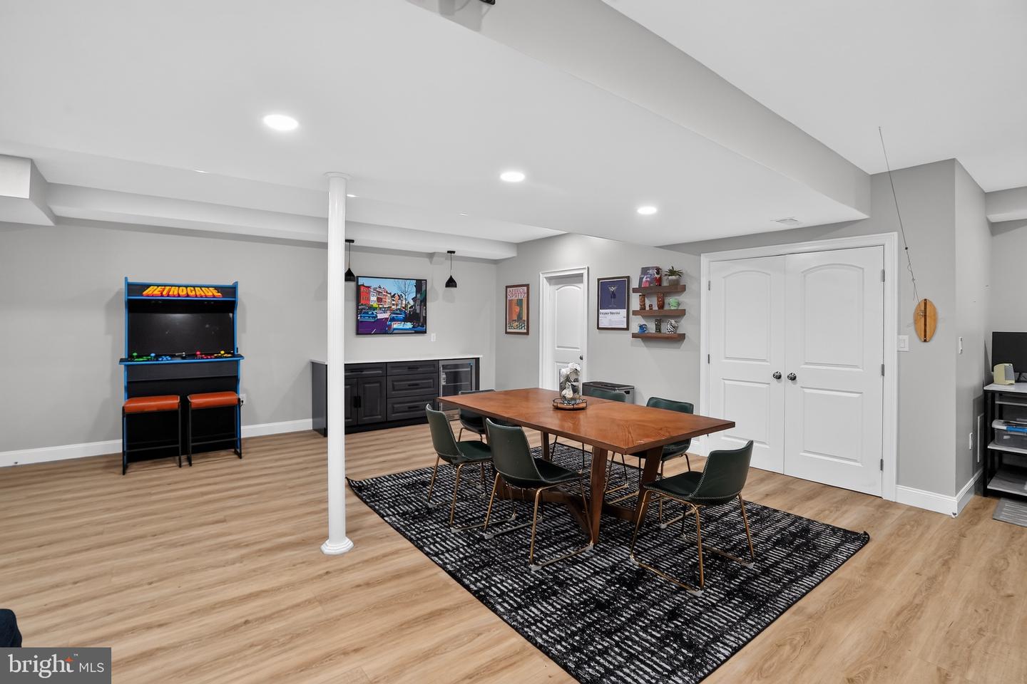 223 Daylesford Ct Property Photo 38