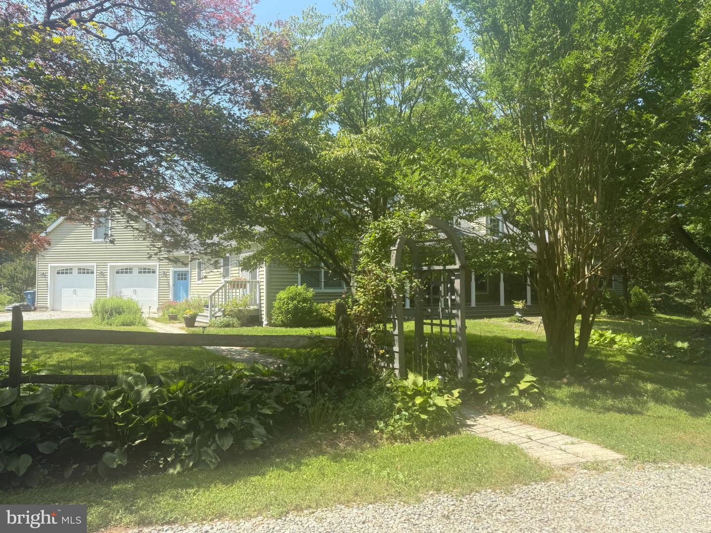 298 N Creek Rd Property Photo 1