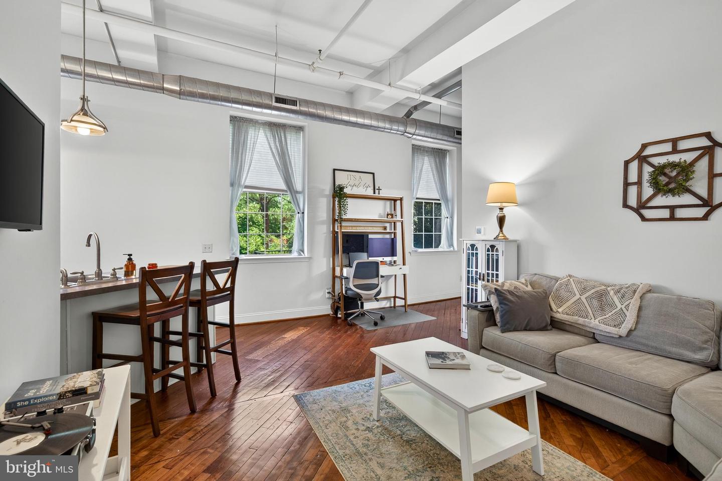 541 WASHINGTON AVE ##202