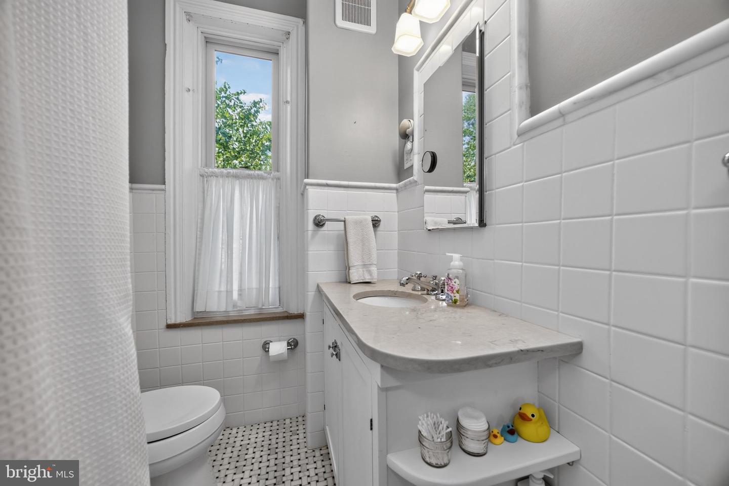 222 S Union St Property Photo 25