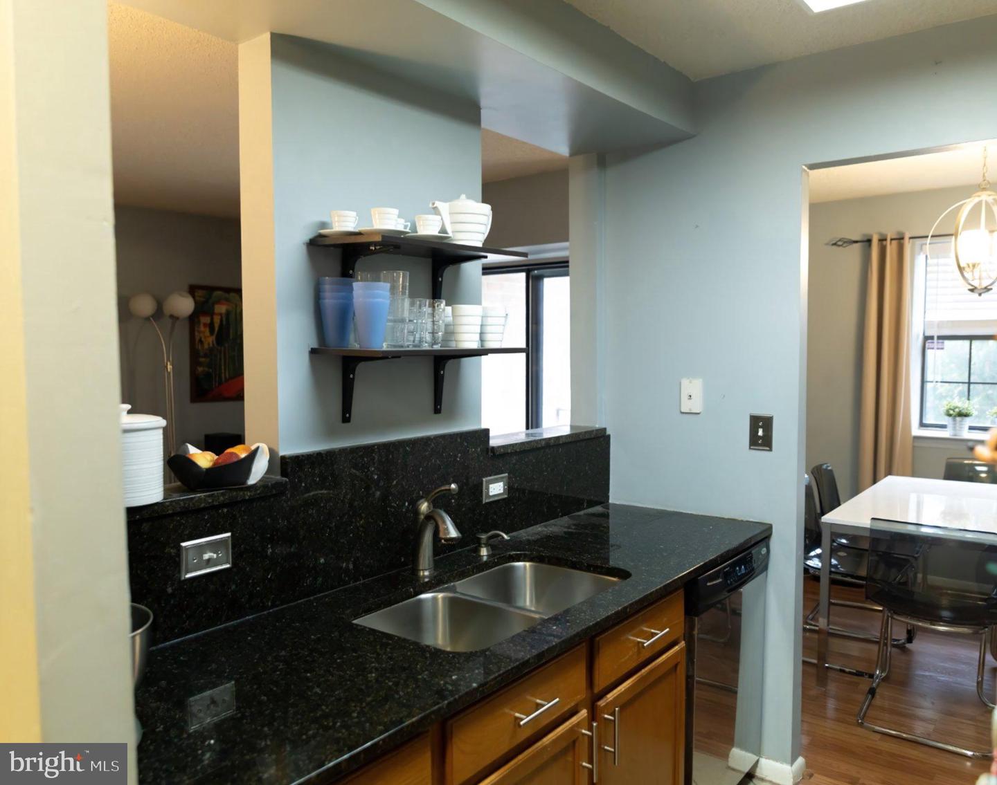 2309 Pond View Dr #2309 Property Photo 6