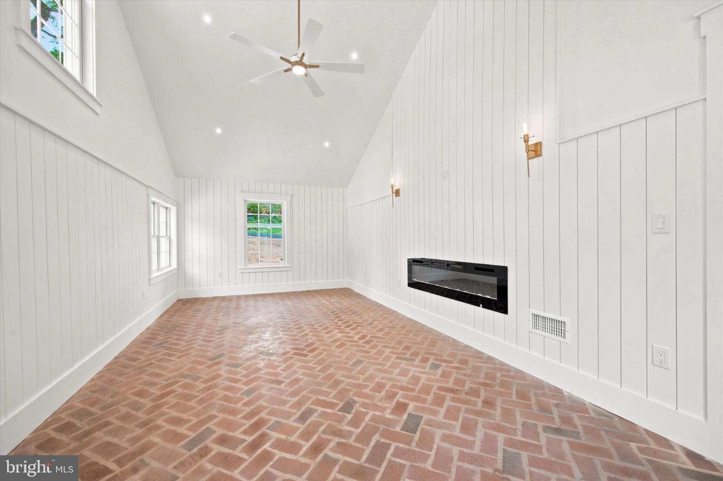 1756 Yellow Springs Rd Property Photo 13