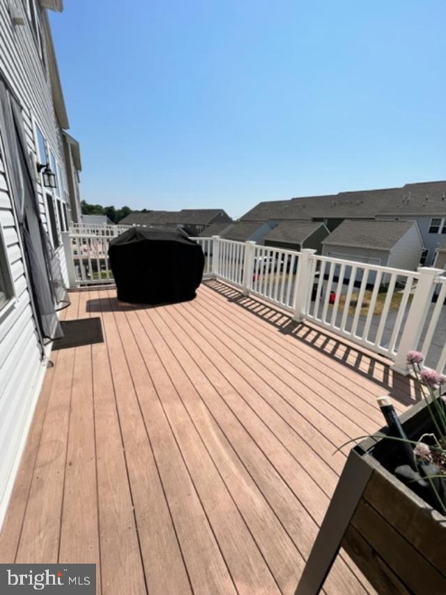 733 Sun Valley Ct Property Photo 18