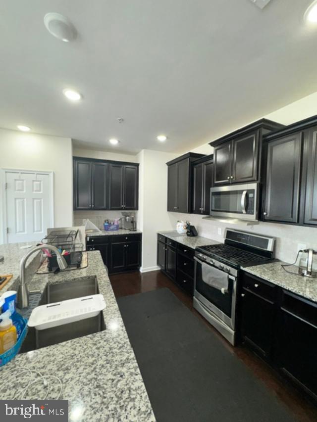 733 Sun Valley Ct Property Photo 41