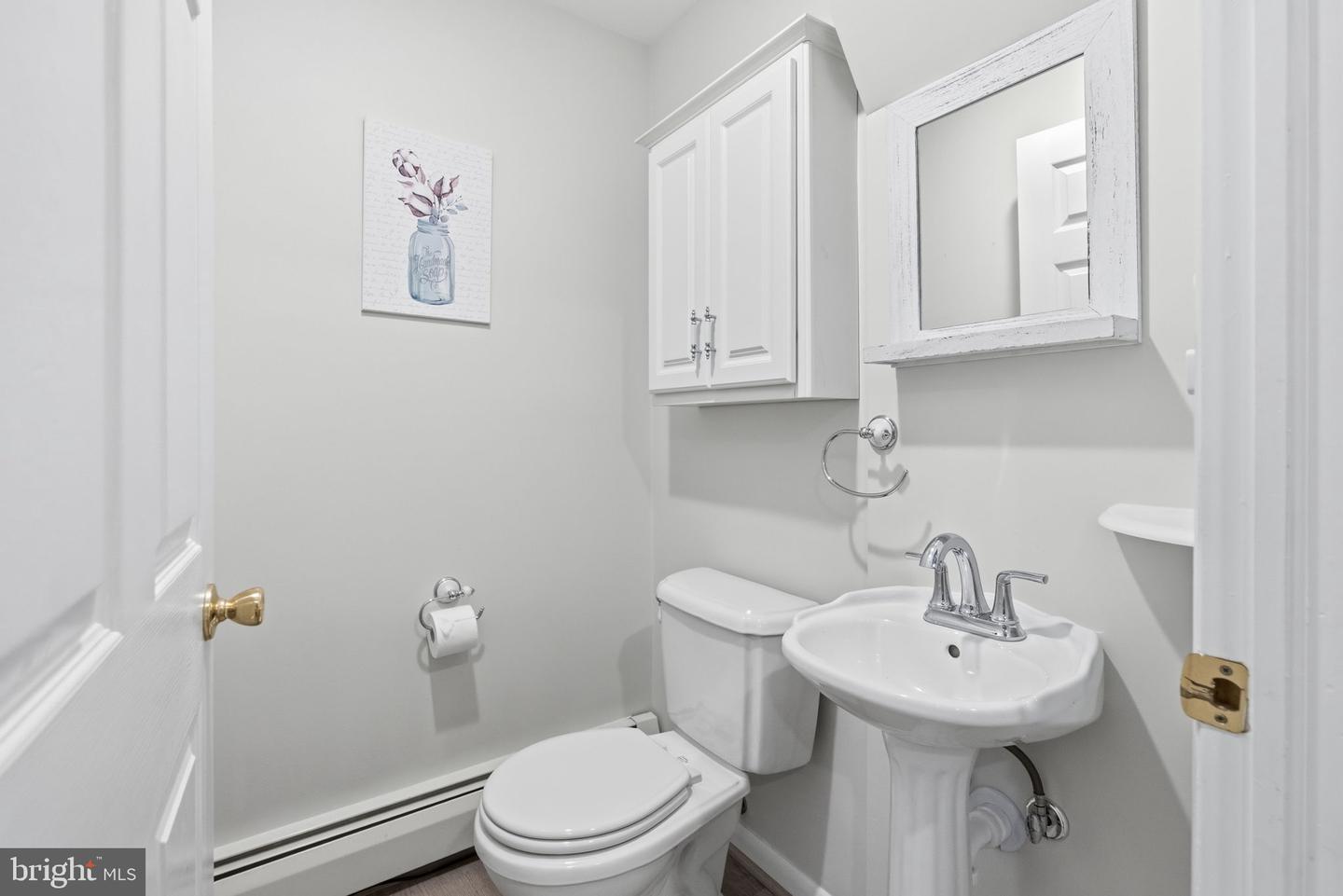 1286 Clearbrook Rd Property Photo 16