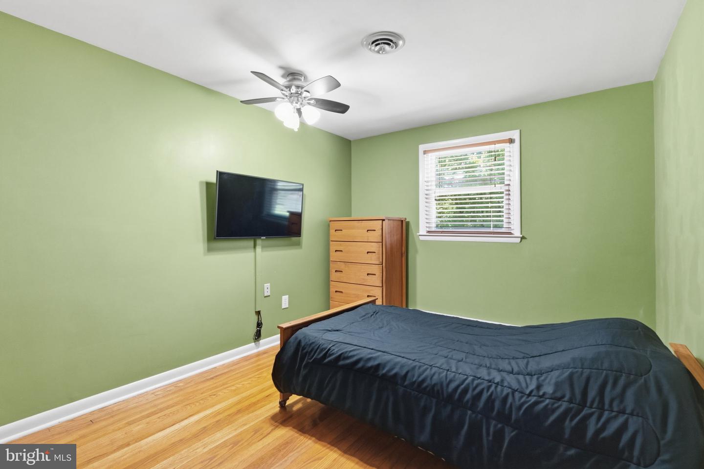 1286 Clearbrook Rd Property Photo 21