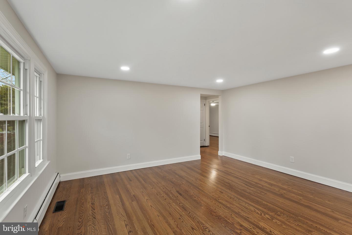 2014 Newark Rd Property Photo 3