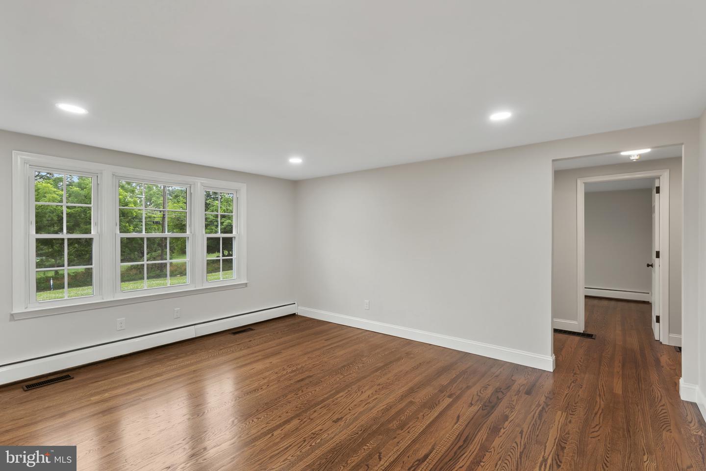 2014 Newark Rd Property Photo 4