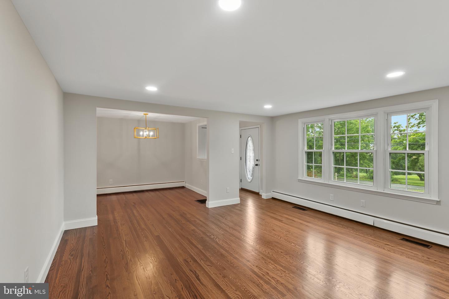 2014 Newark Rd Property Photo 5