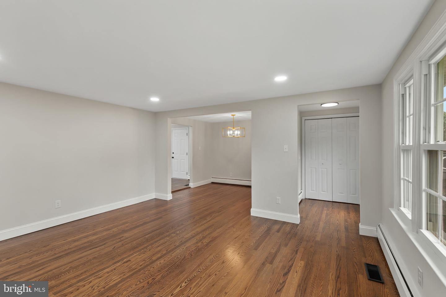 2014 Newark Rd Property Photo 6