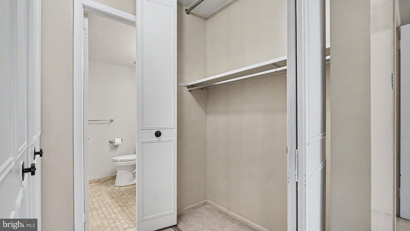 349 Drummers Ln #349 Property Photo 17