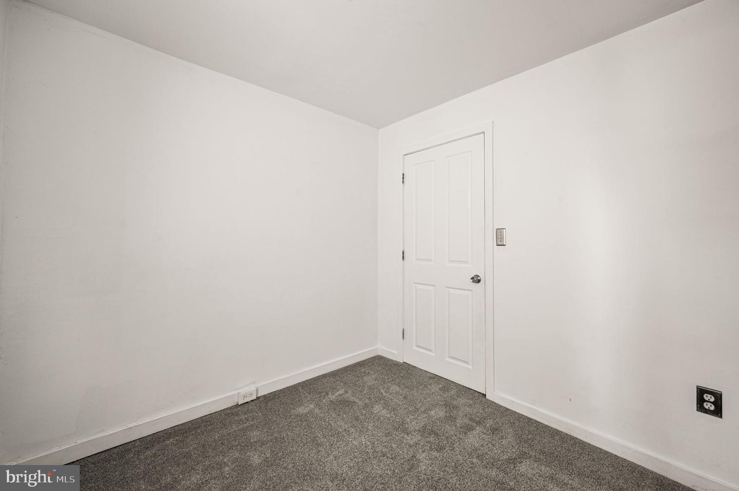 133 E Miner St Property Photo 19