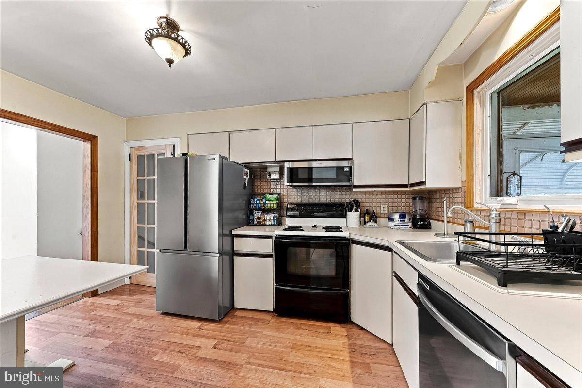 202 Ridge Ave Property Photo 6