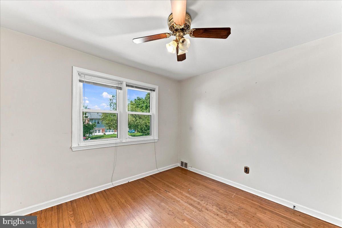 202 Ridge Ave Property Photo 12