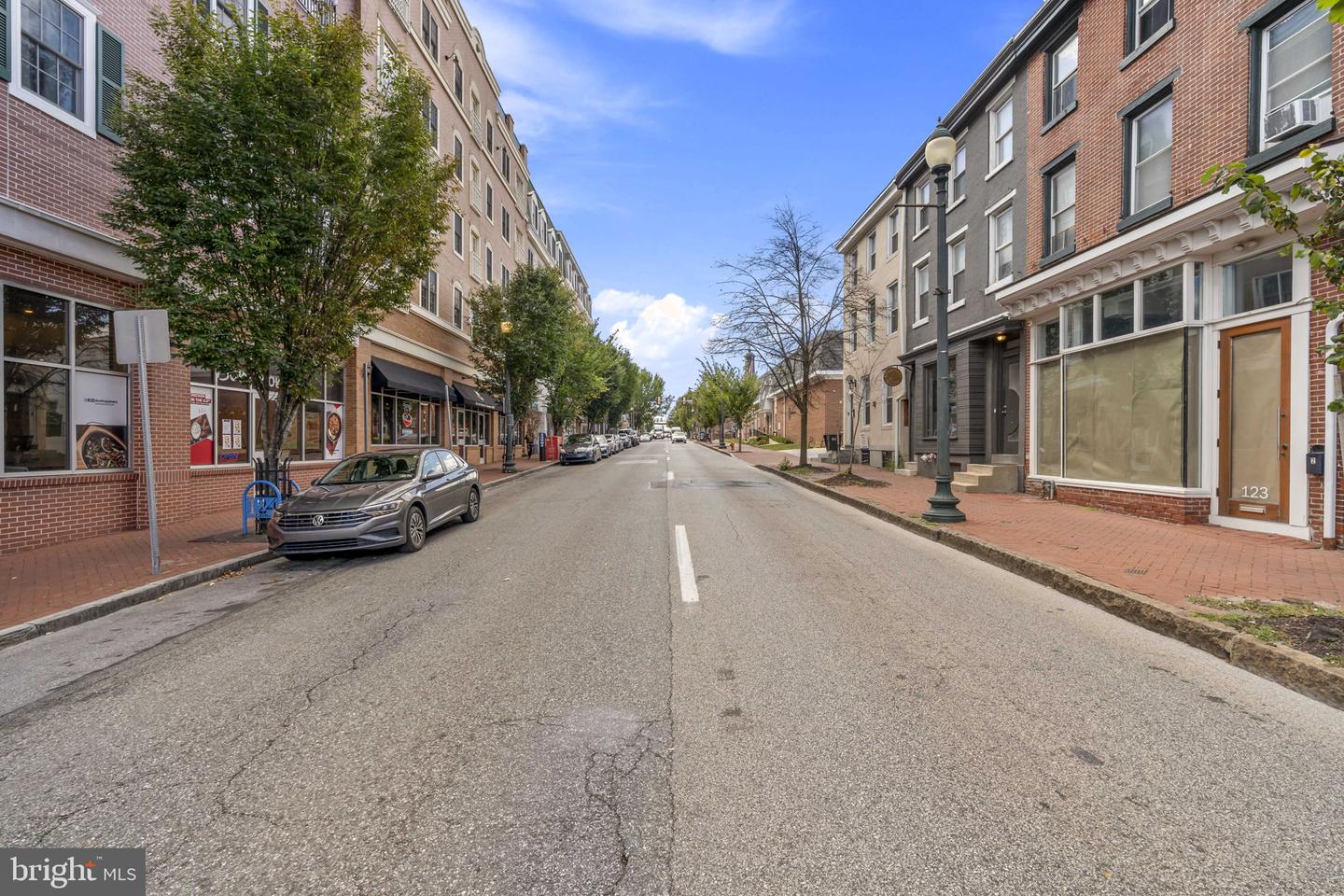 124 Market Property Photo 6