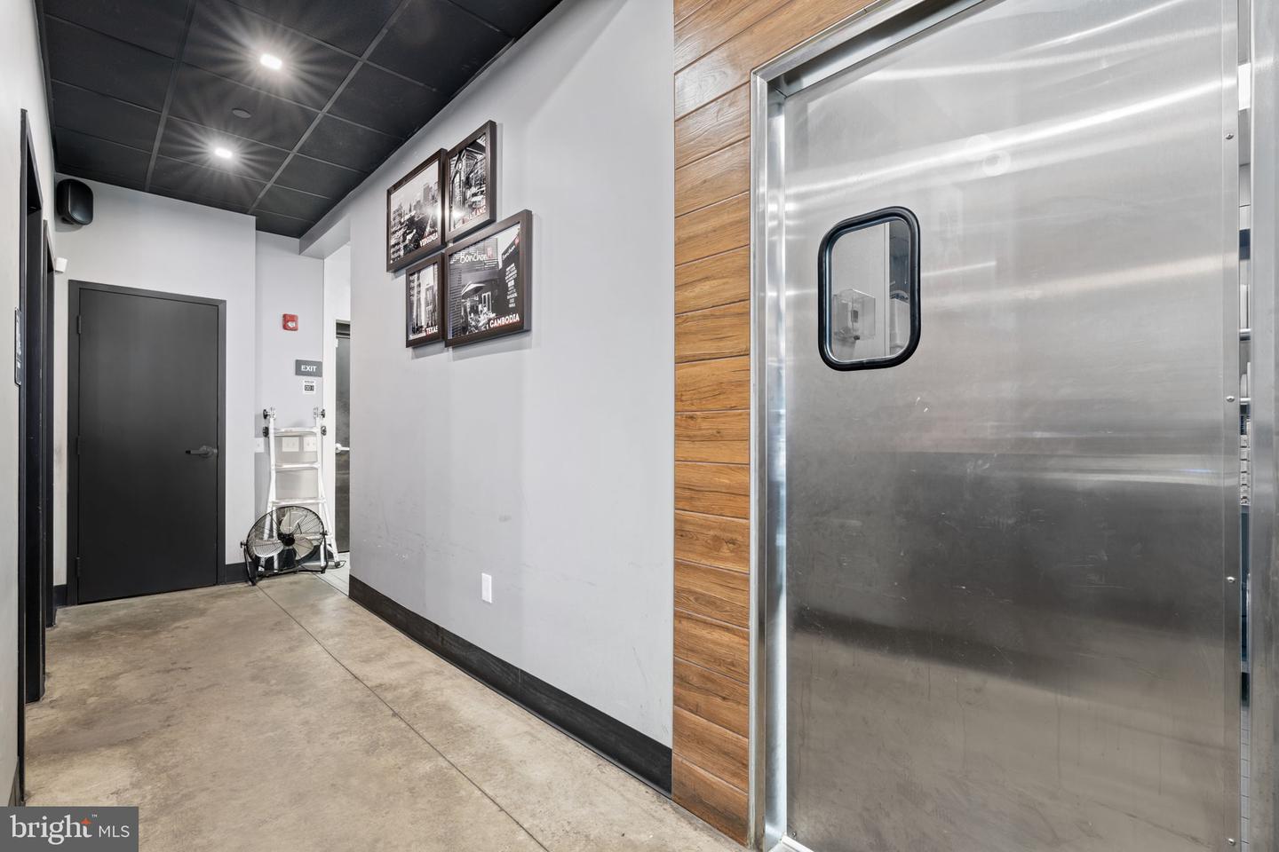 124 Market Property Photo 31