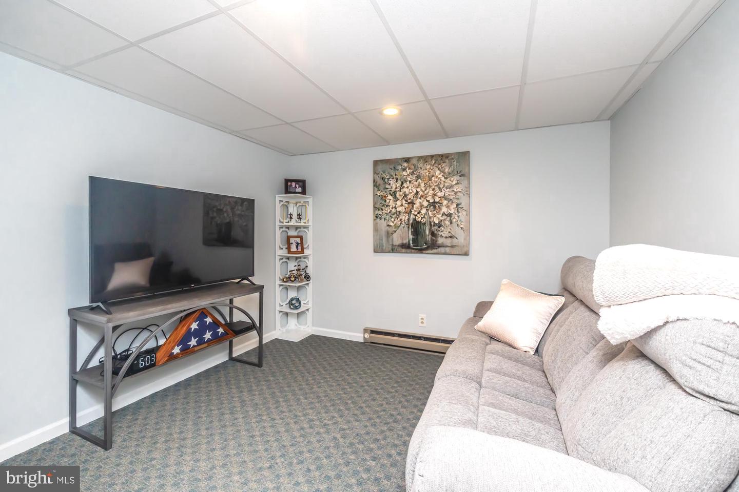 557 Summercroft Dr Property Photo 41